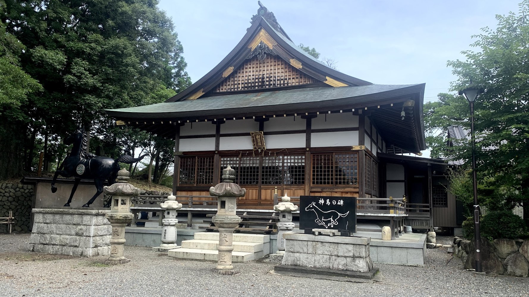 猪名部神社｜前方後円墳の上に建てられた上げ馬神事のある神社