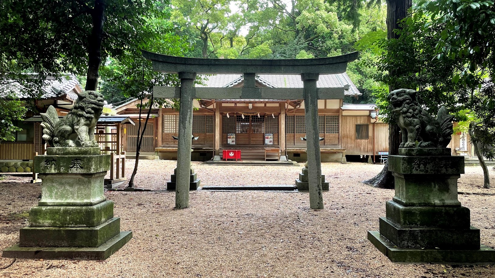 能褒野神社｜ヤマトタケルの陵墓がすぐ近くにある神社