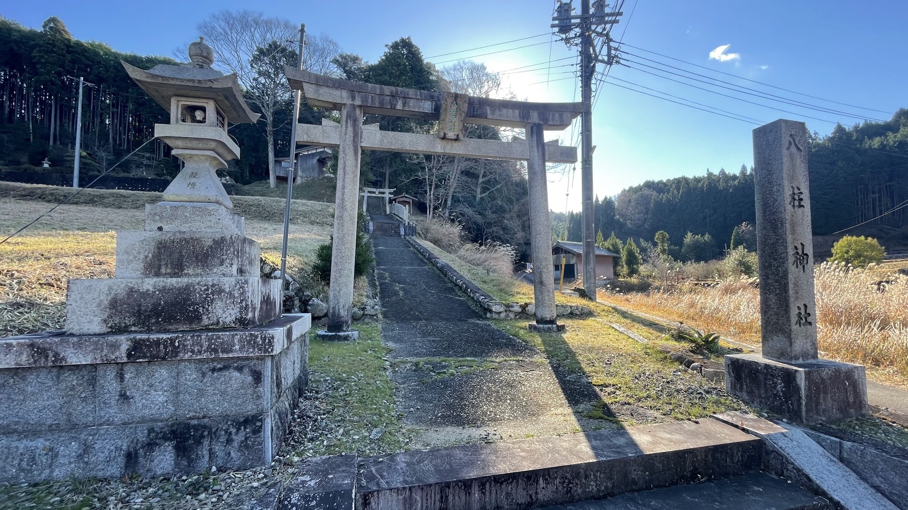 八柱神社｜中知山の高台にある五男三女神を祀る神社